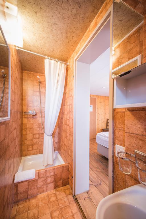 Hotel Tell Unterseen Buitenkant foto